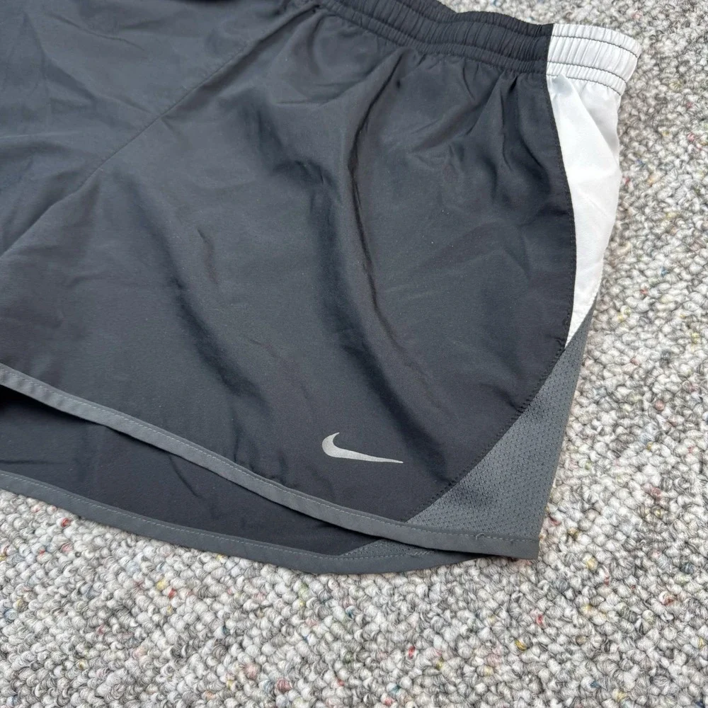Nike Shorts Womens Medium Running Lined Gym Dri Fit Black